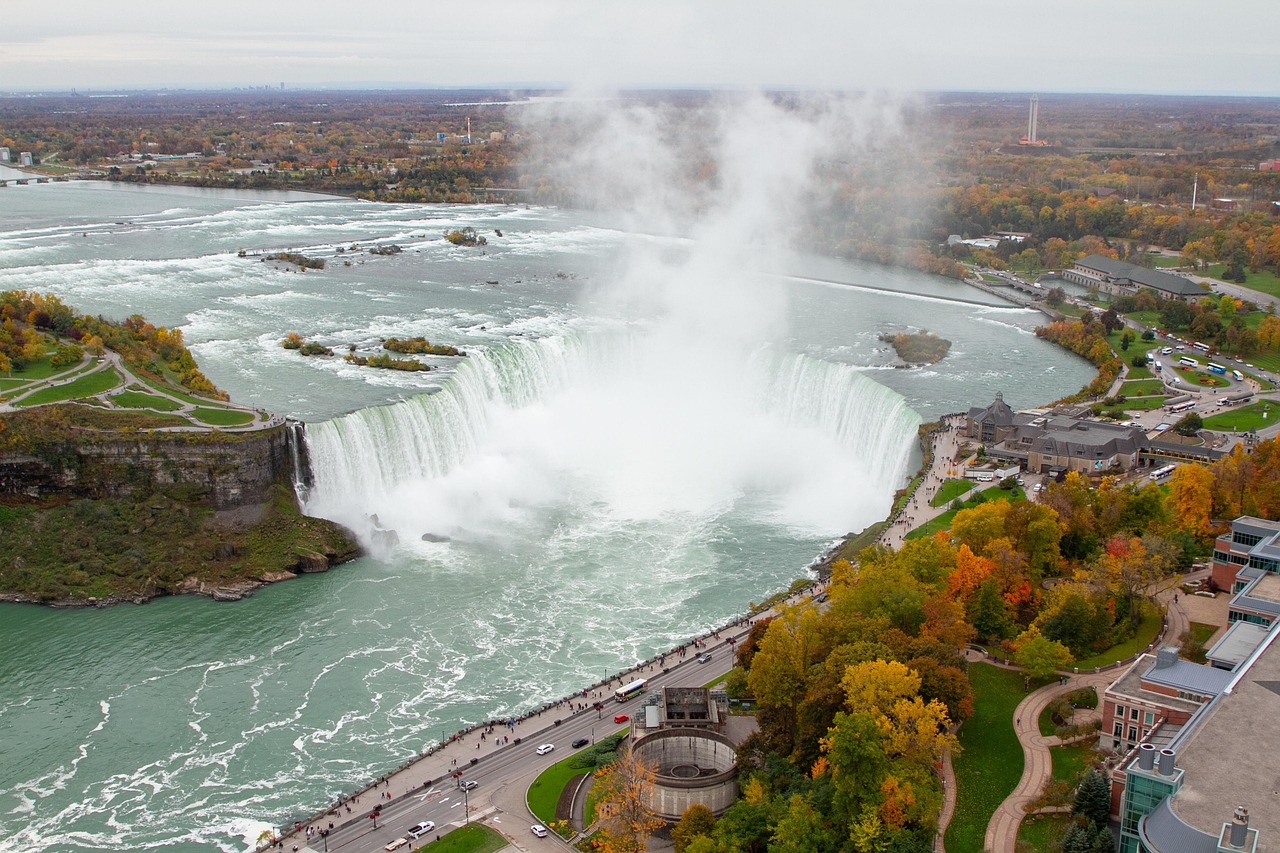 Waterfall - free online jigsaw puzzle photo