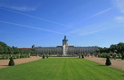 Free Castle Nature photo and picture