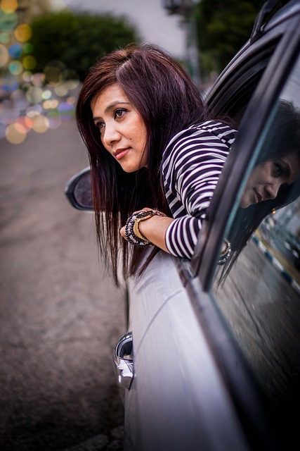 Free Woman Car Wallpapers photo and picture