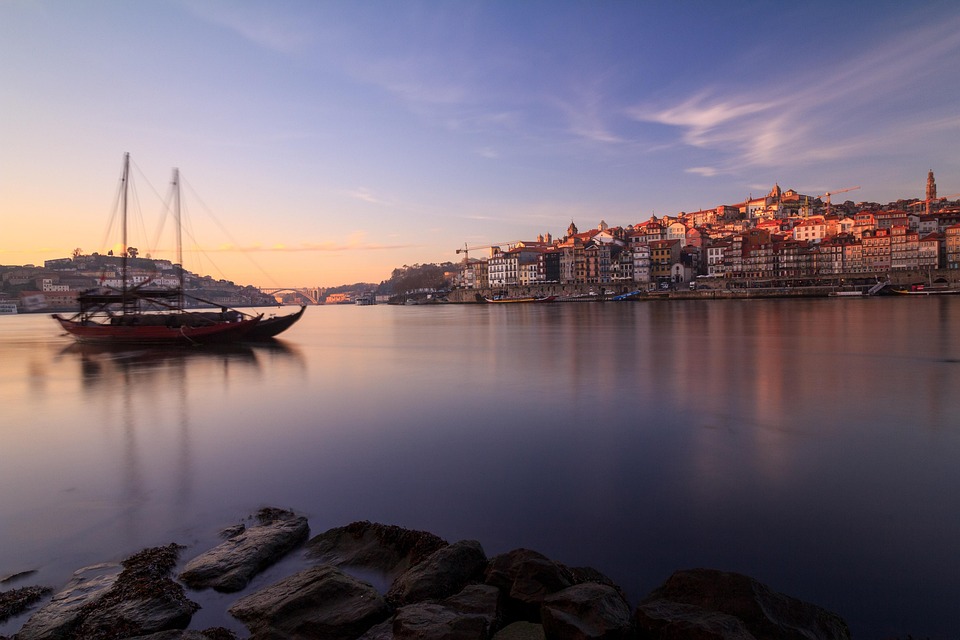 Top 10 Hotels in Porto for an Unforgettable Stay