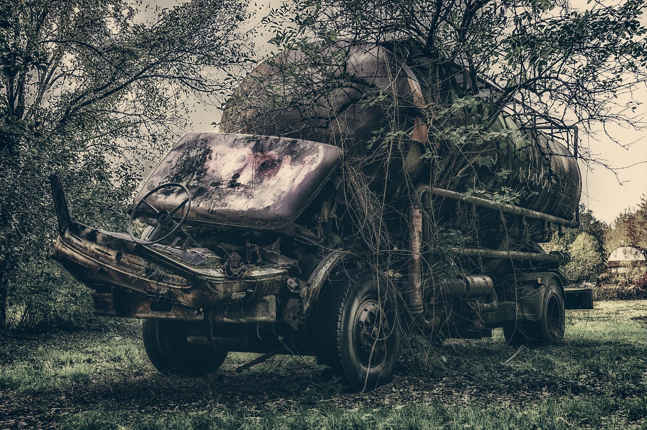 Free Truck Scrap Metal photo and picture