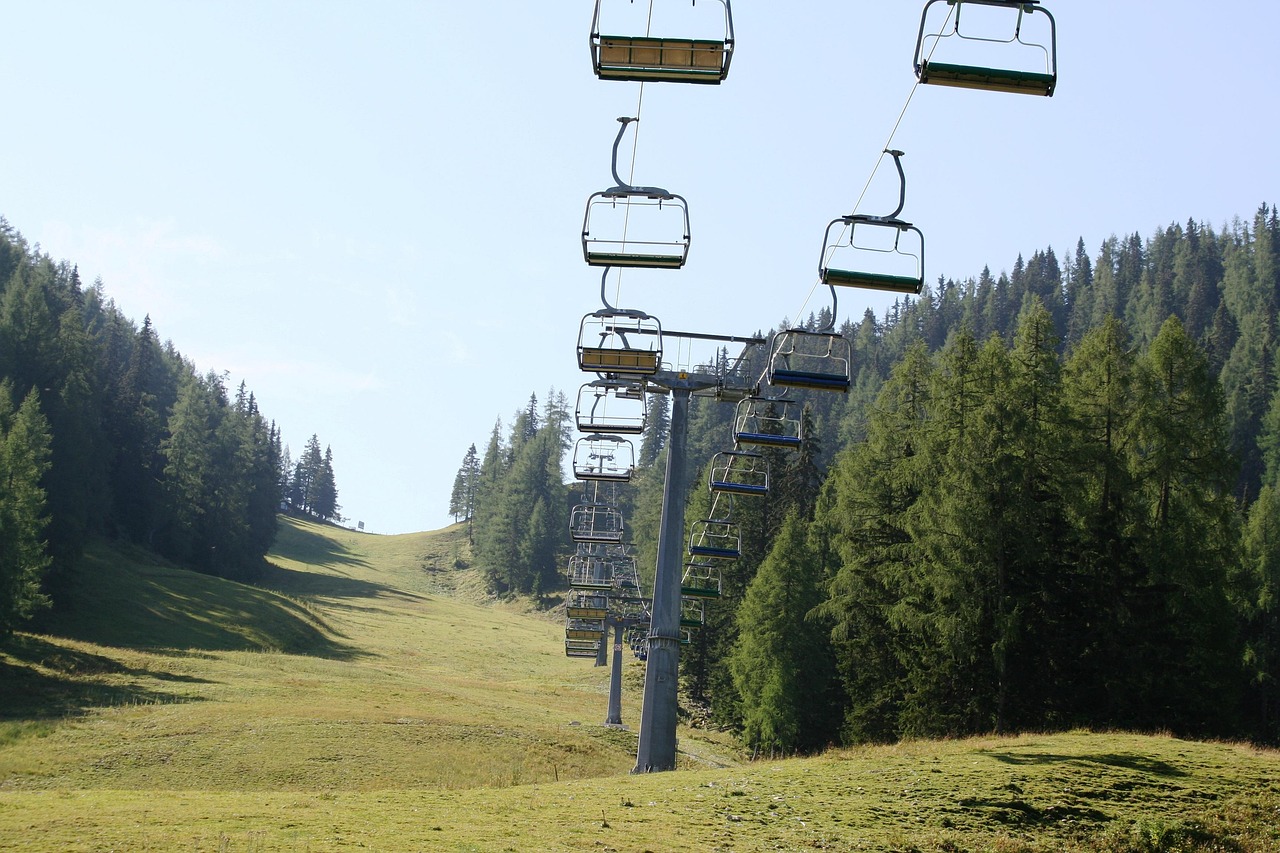 Chairlift - free online jigsaw puzzle photo