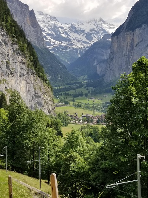 Free Lauterbrunnen Valley photo and picture