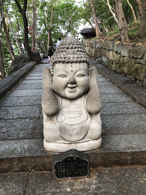 Free Statue Buddha photo and picture