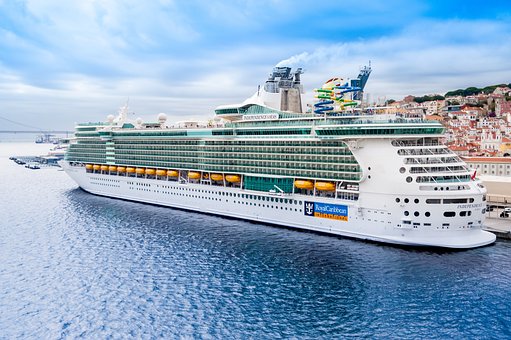 Free Cruise Ship photo and picture