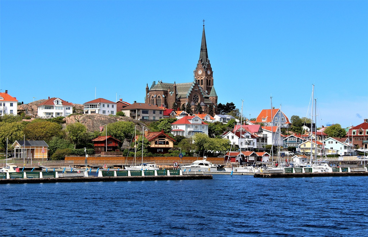 Church - free online jigsaw puzzle photo