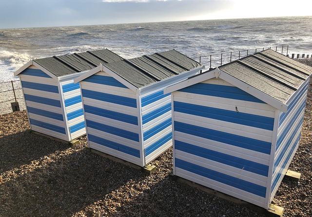 Free Huts Sea photo and picture