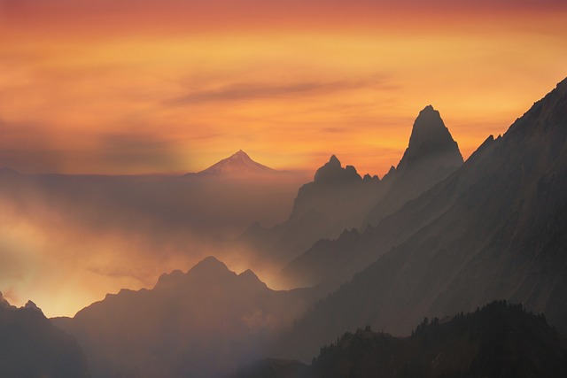 Free Landscape Moutains photo and picture