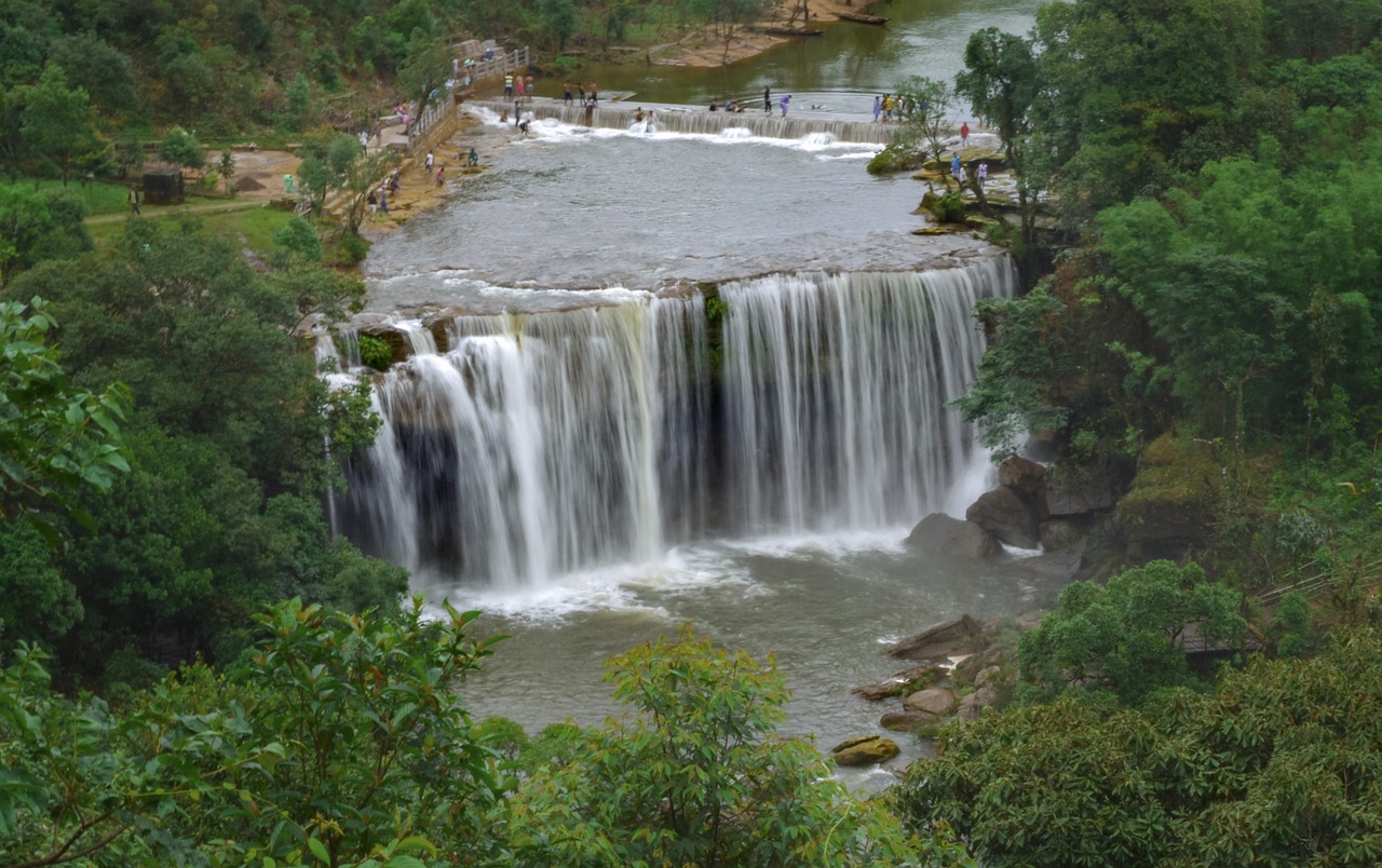Waterfall - free online jigsaw puzzle photo