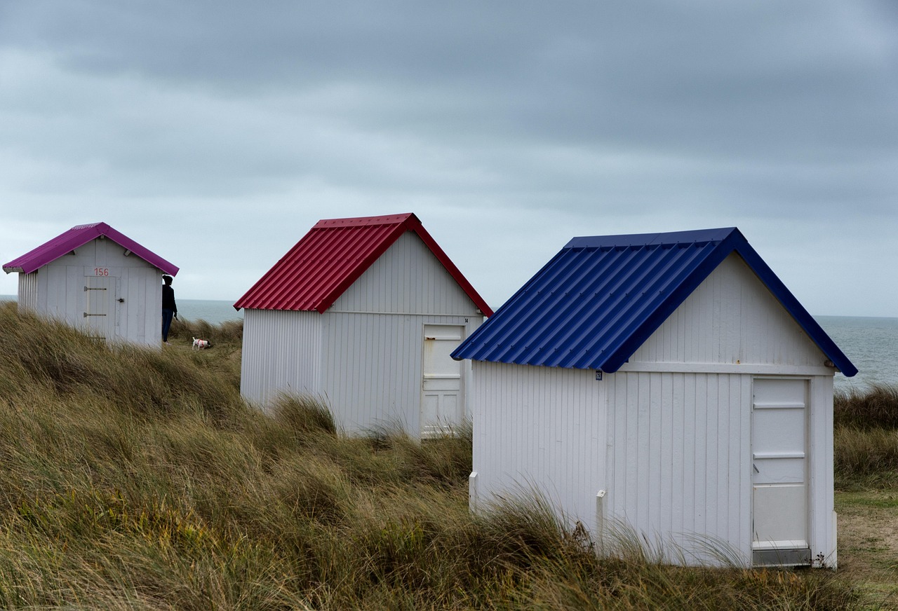 Huts - free online jigsaw puzzle photo