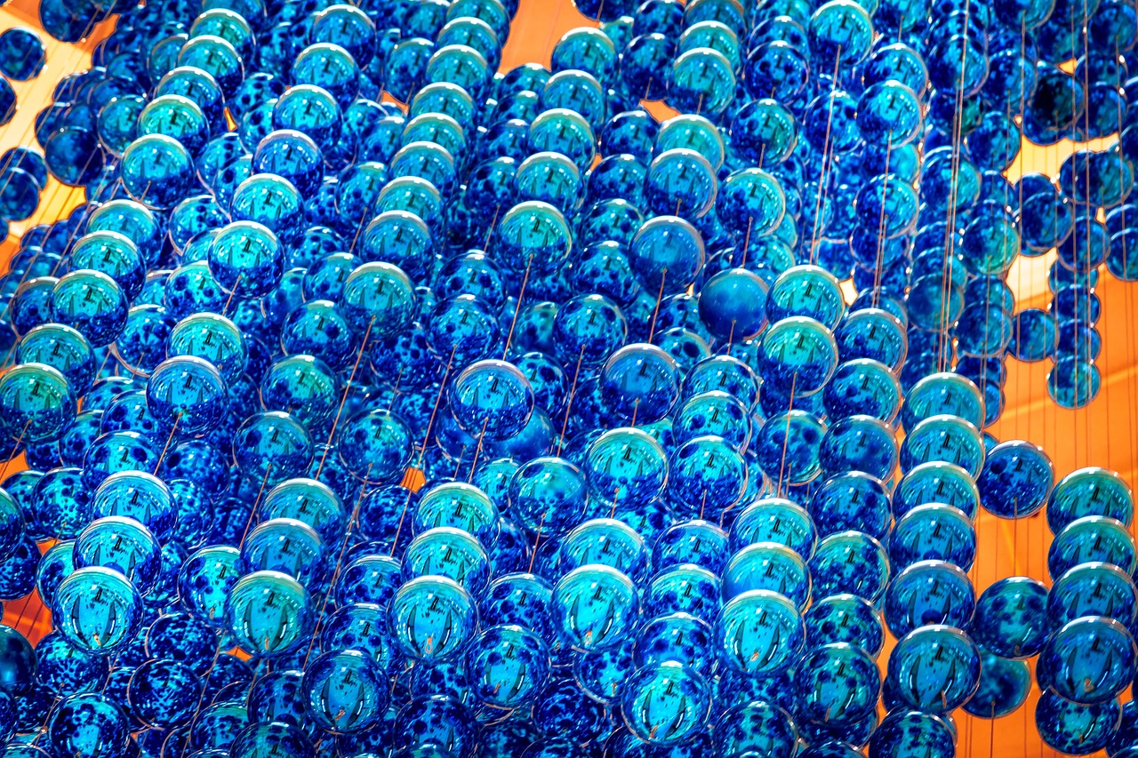 Balls - free online jigsaw puzzle photo