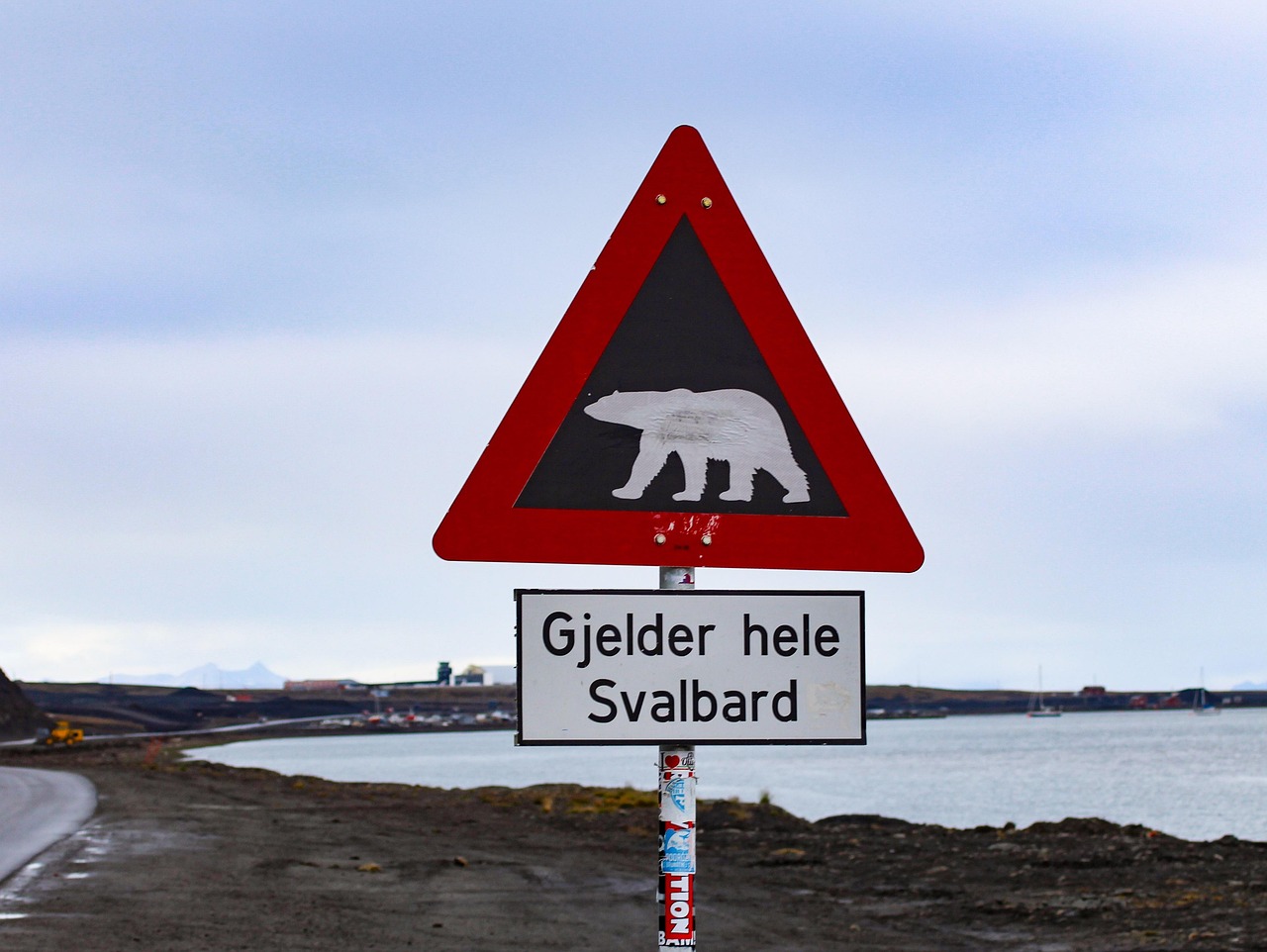 The North Warning System: Canada's Aging Arctic Radar Line and Its Over-the-Horizon Successor