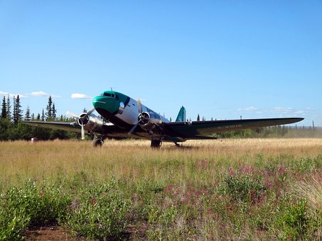 Free Dc-3 Runway photo and picture