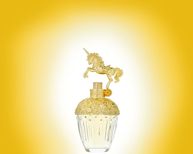 Free unicorn fragrance smell illustration