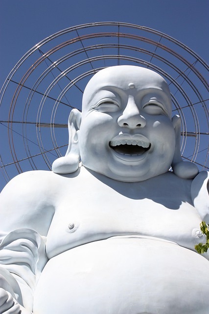 Free Giant Buddha Vietnam photo and picture