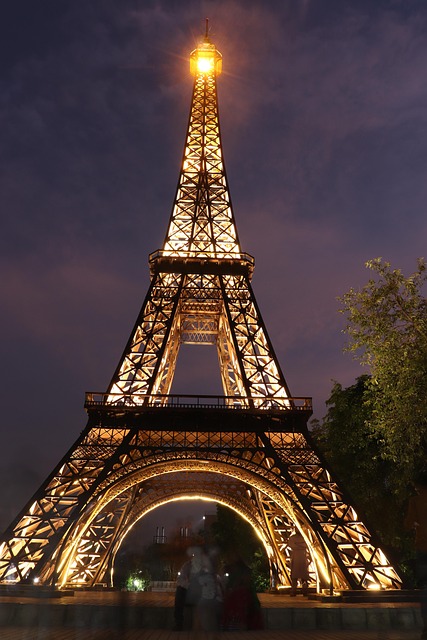 Torre Eiffel, Resíduos De Maravilha
