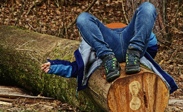 Free Tree Trunk Boy photo and picture