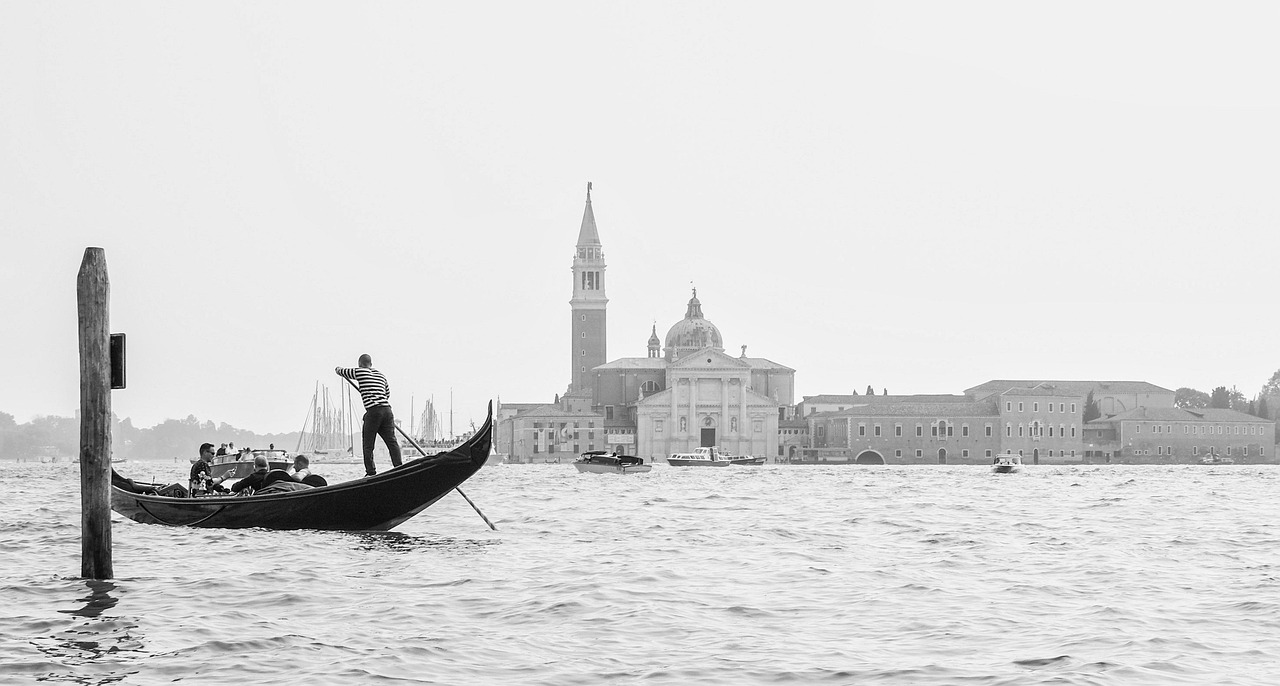 Gondola - free online jigsaw puzzle photo