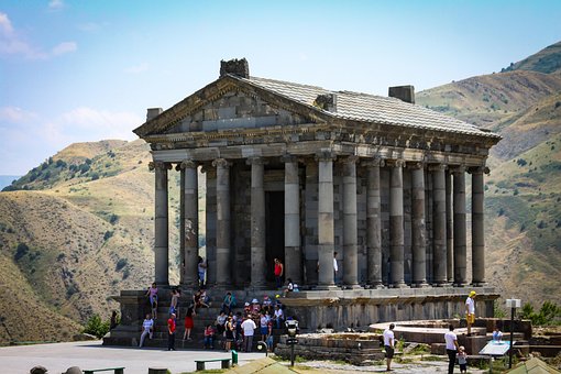 Garni, Templo, Históricamente