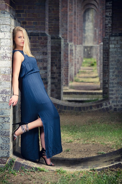 Free Model Bridge photo and picture