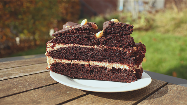 Free Cakes Snickers Cake photo and picture