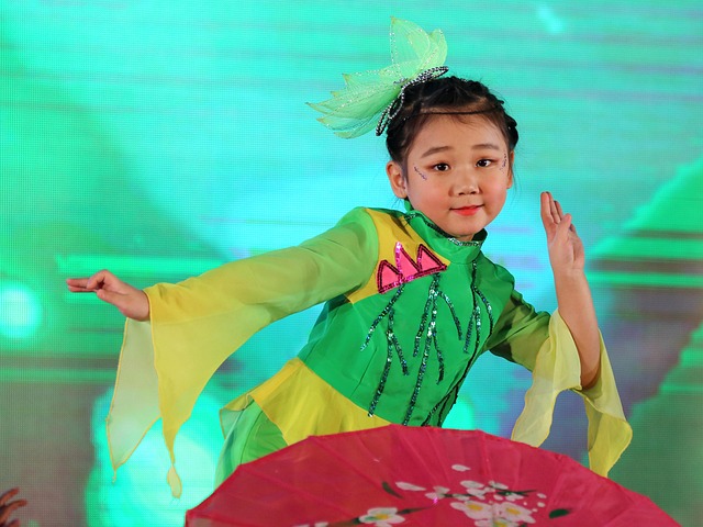 Los Niños, Porcelana, La Danza