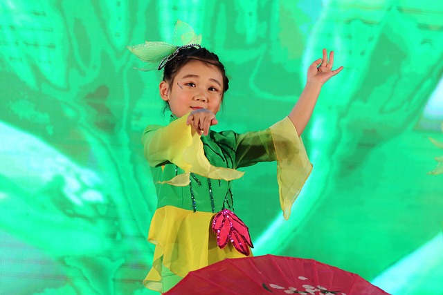 Los Niños, Porcelana, La Danza