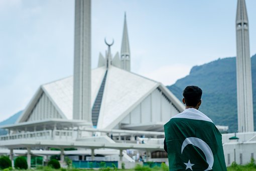 Pakistansk Dreng, Stående, Flag, Mand