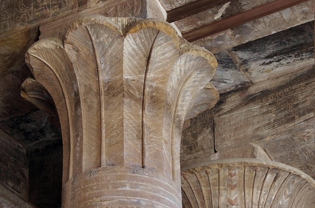 Free Egypt Medinet-Habu photo and picture