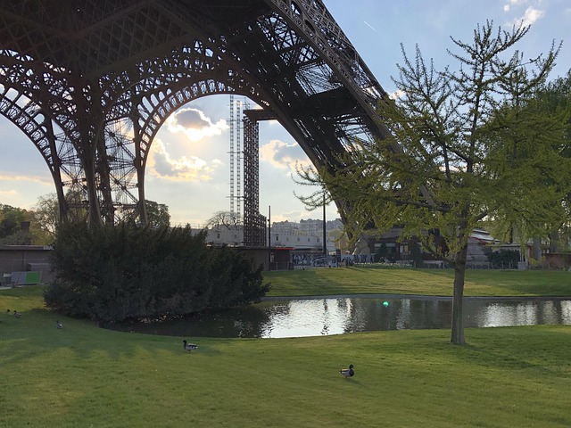 Free Paris Garden photo and picture