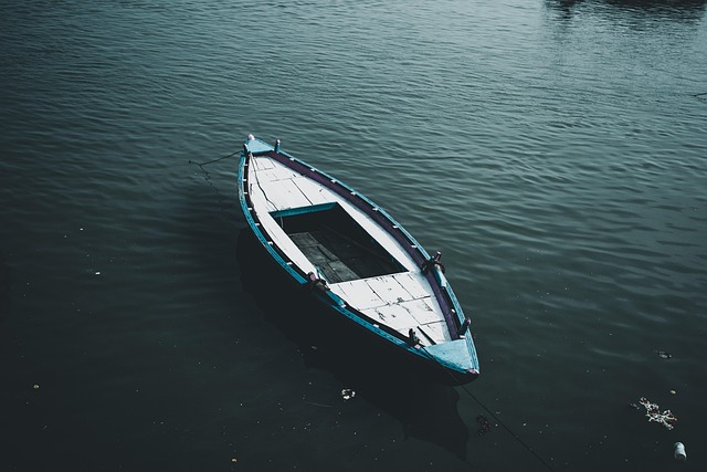 Free Boat Ariel photo and picture
