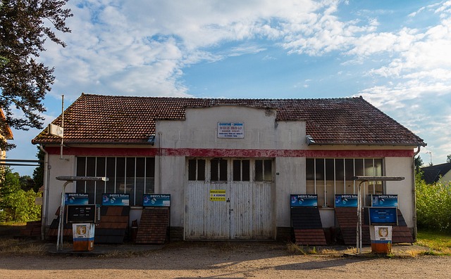 Free Gas Station Old House photo and picture