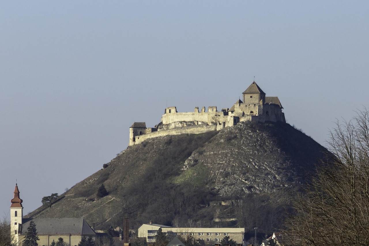 Castle - free online jigsaw puzzle photo