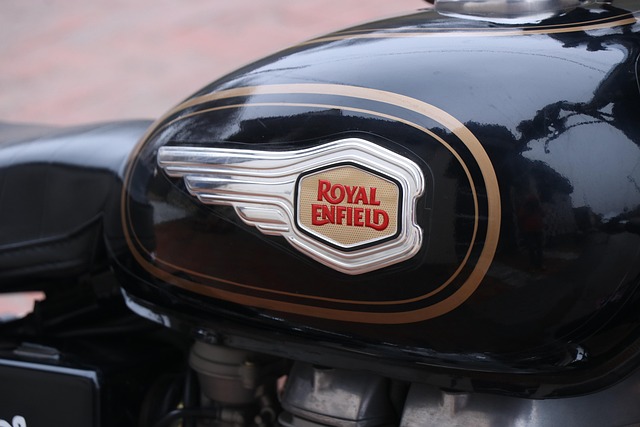 Free Bullet Royal Enfield photo and picture