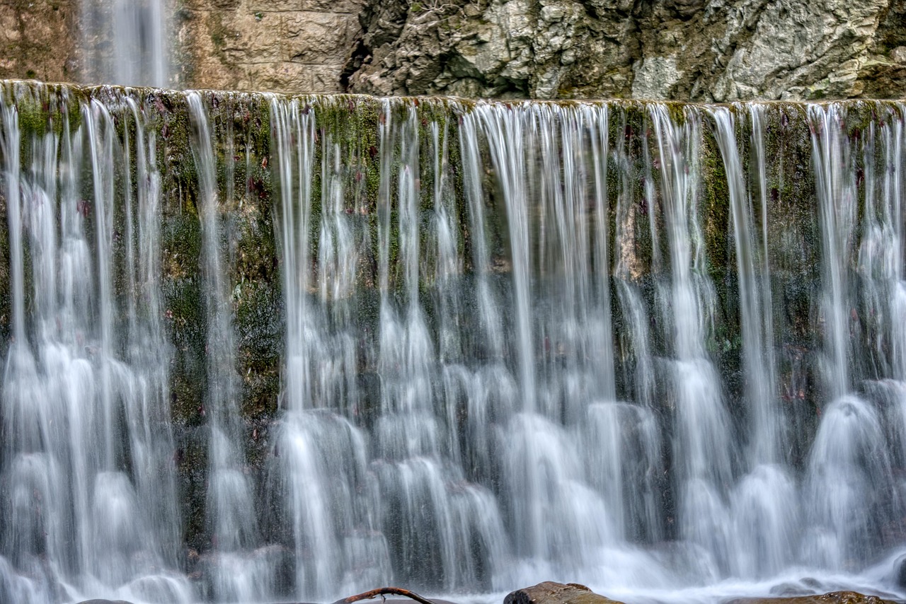 Waterfall - free online jigsaw puzzle photo