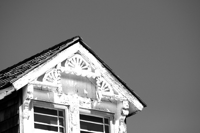 Free House Black And White photo and picture