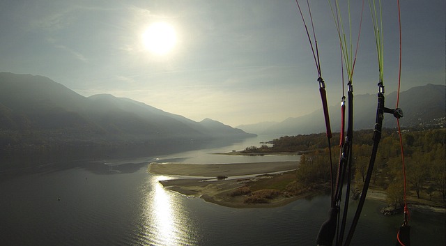 Free Paraglider Lake photo and picture