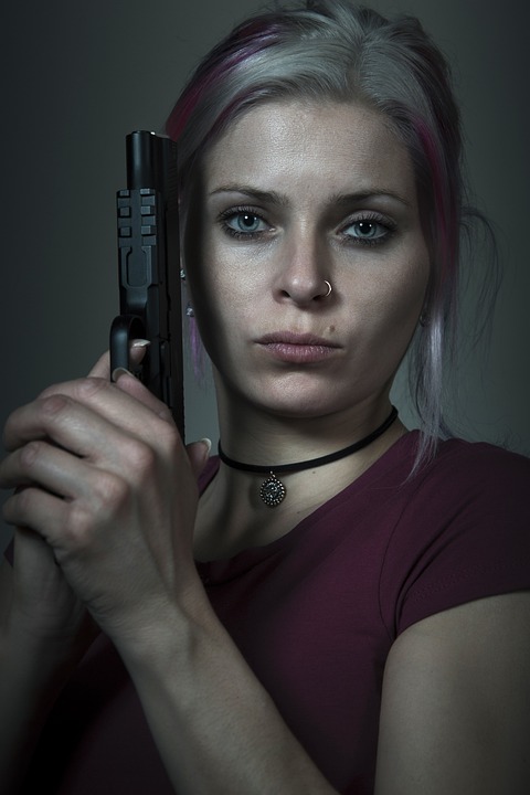 gangster-4862638_960_720.jpg