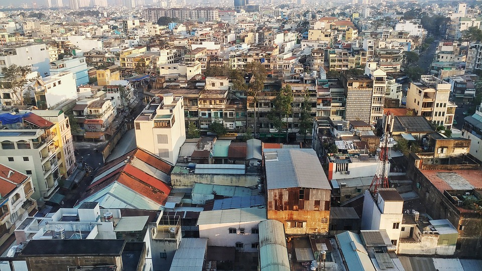 Mid-Autumn Magic: HCMC Market Management Unwraps the Mooncake Sensation Sweeping the City - News Directory 3