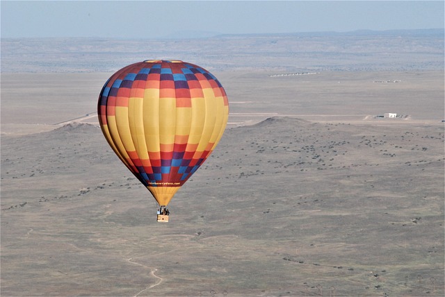 Free Hot Air Balloon Over City photo and picture