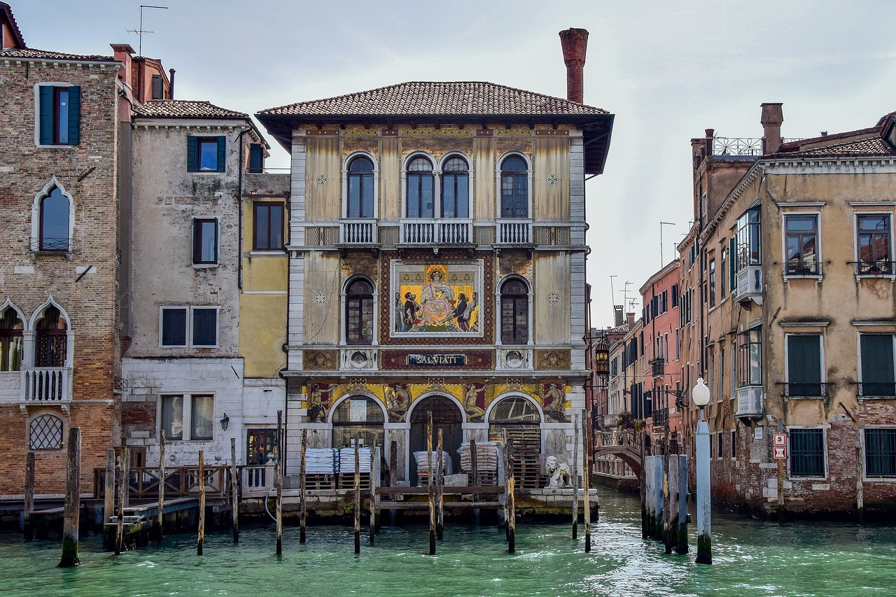 Gold - free online jigsaw puzzle photo