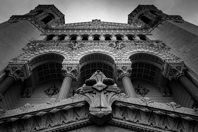 Fourvière, Lyon, Kostel, Památník