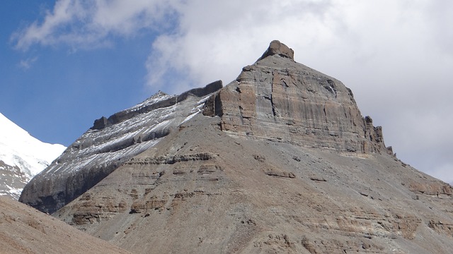 Free Mountains Tibet photo and picture