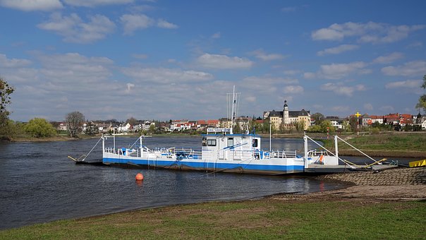 Free Ferry Transport photo and picture