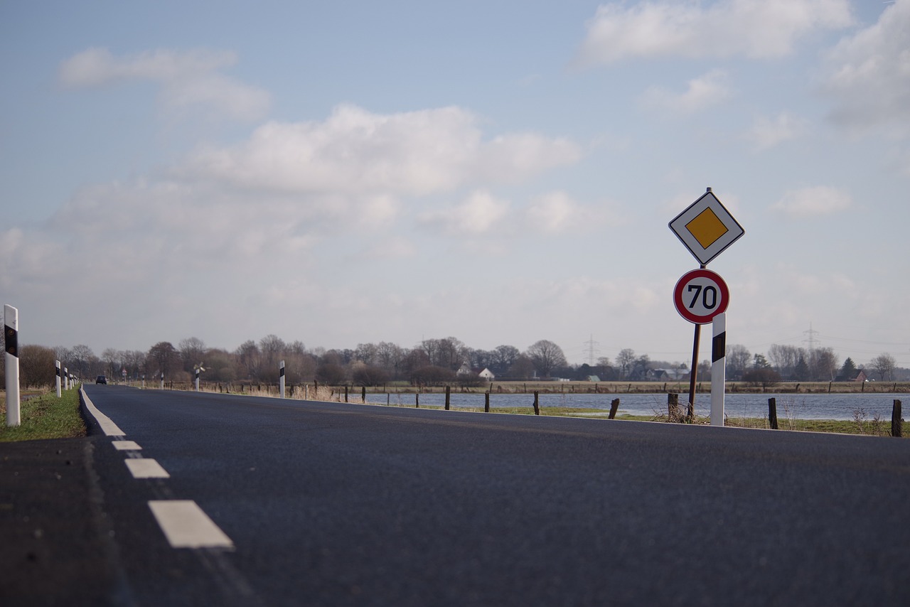 Road - free online jigsaw puzzle photo