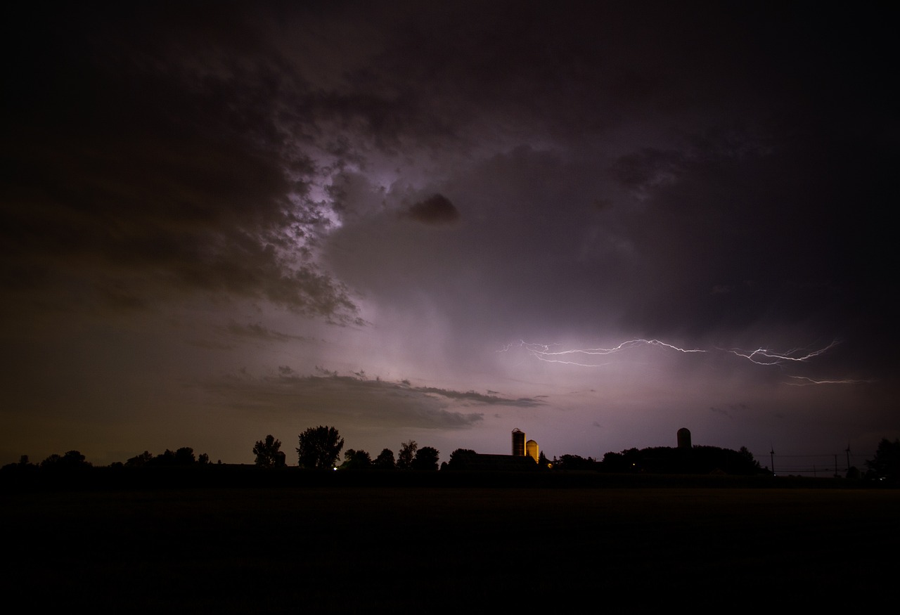Sky Lightning Bolt In Night - Free photo on Pixabay