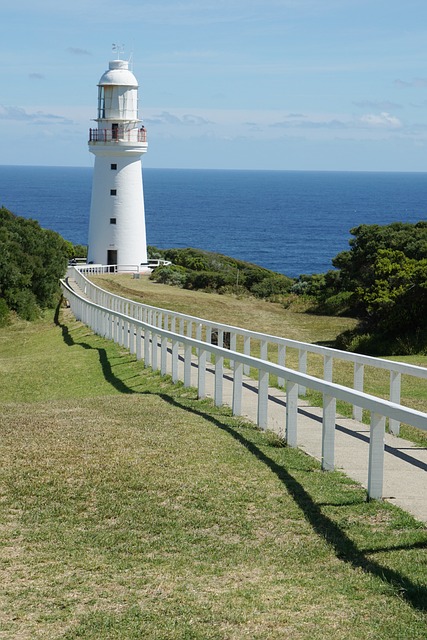 australia, lighthouse, coast, nature, ocean, landscape, tower, light, symbol, white, great ocean road