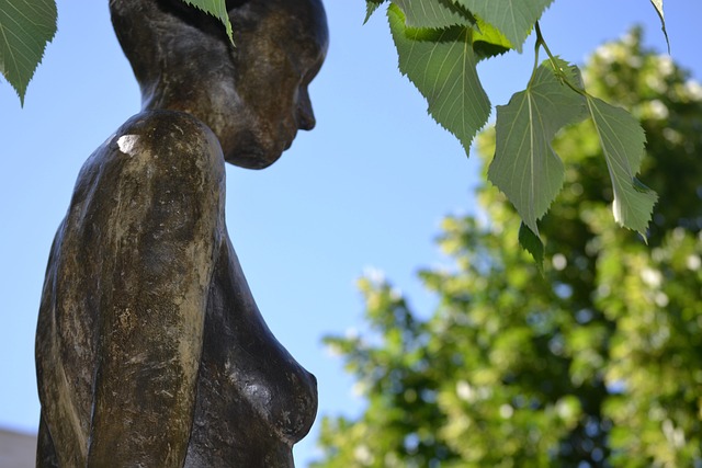 Free Sculpture Saragossa photo and picture