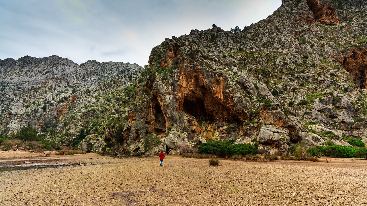 Torrent De Pareis - free online jigsaw puzzle photo