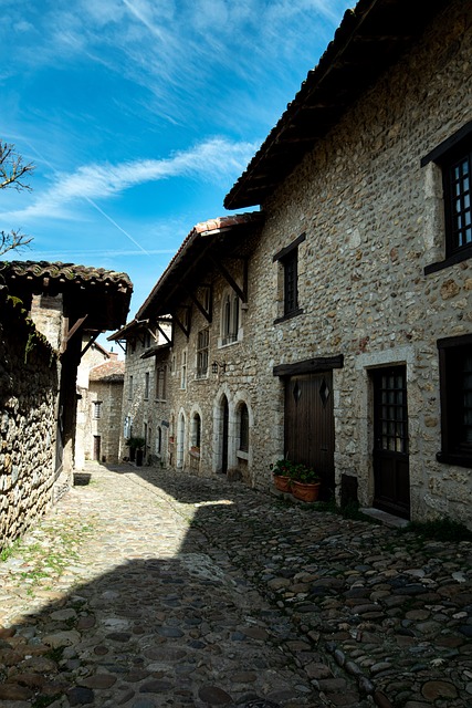 Středověk, Architektura, Historicky